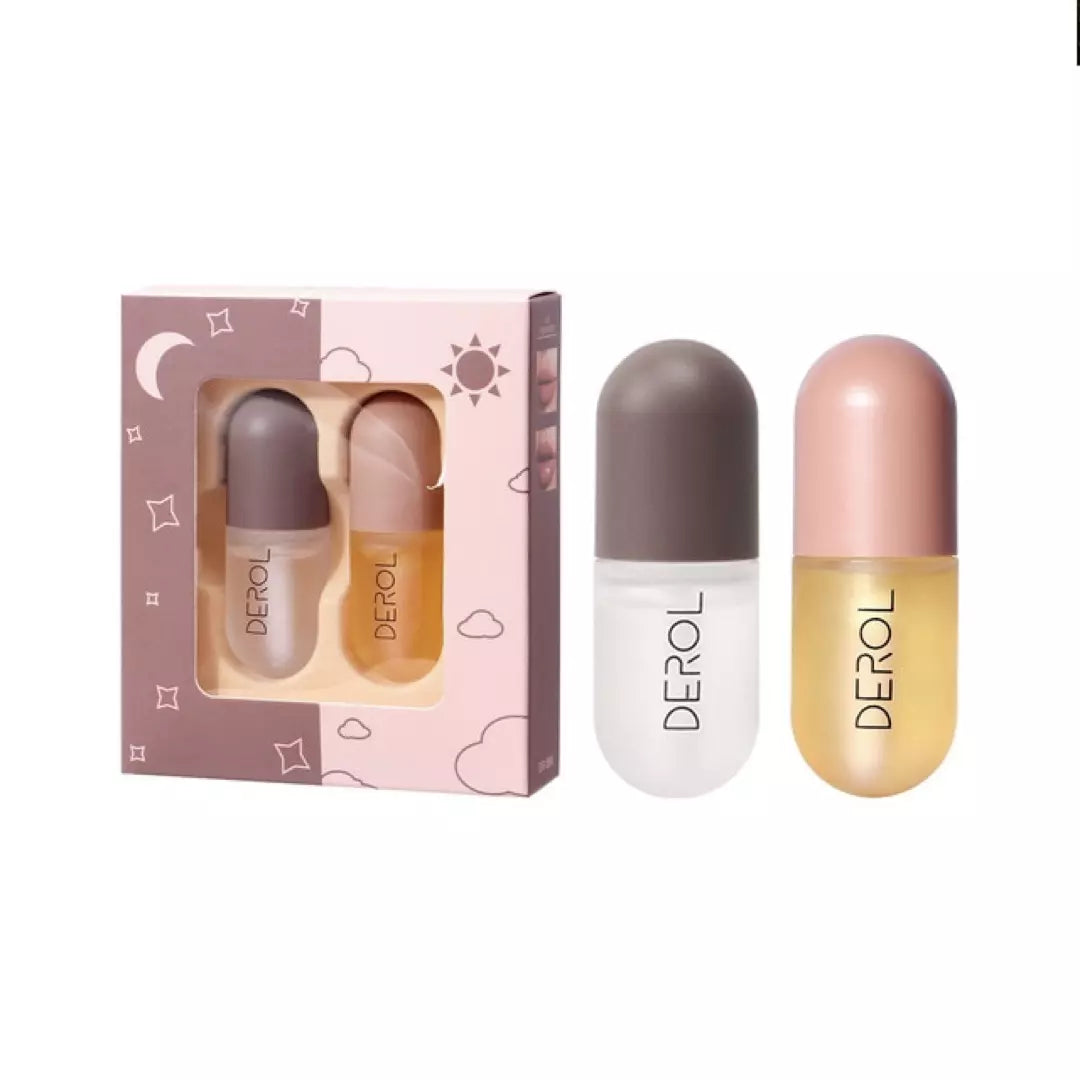 De dag en nacht plumping lipfiller set van Derol staat weergegeven. Zowel de verpakking als de flesjes los worden weergegeven.